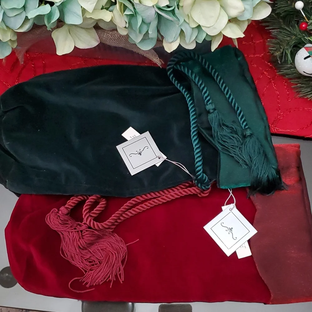 NWT Two Velvet Gift Holyday Bags